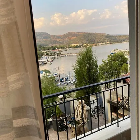 Port View Maisonette Apartman *