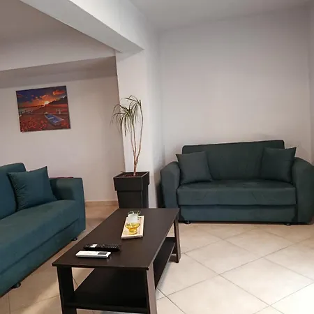 Port View Maisonette 아파트 카발라